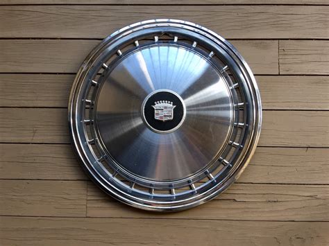 Cadillac Hubcap 